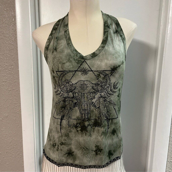 NWT women’s green tie dye cattle head vneck tasseled tank top by Liberty wear - Picture 1 of 9